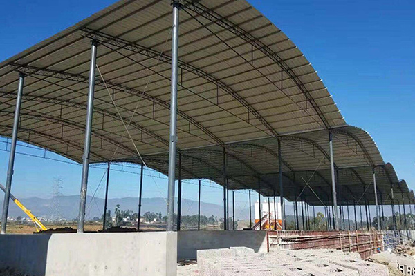 海口張拉膜雨棚頂部污垢堆積因素