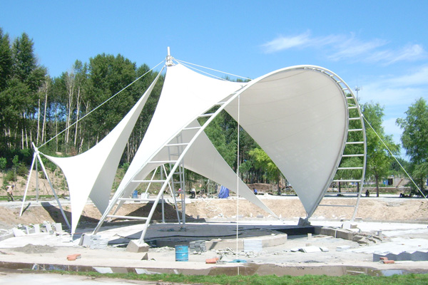 海南膜結(jié)構(gòu)設(shè)計的張拉方式