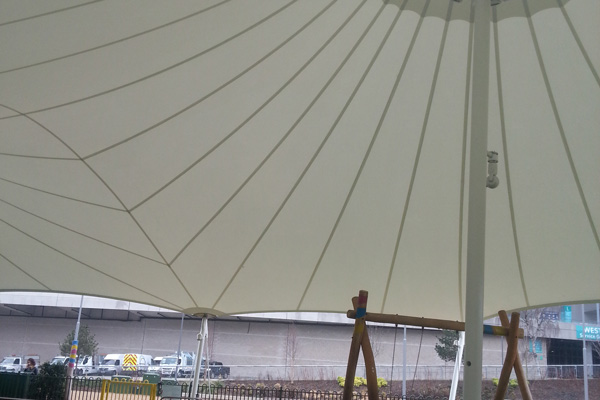 海口張拉膜雨棚的優(yōu)勢