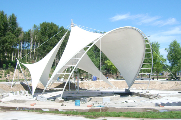 海口膜結(jié)構(gòu)工程大小與價(jià)格的關(guān)系