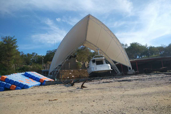 海南膜結構中懸索的作用：支撐與美學的雙重演繹