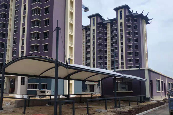 海南膜結(jié)構(gòu)車(chē)棚：耐用性與環(huán)保性能兼顧的使用壽命