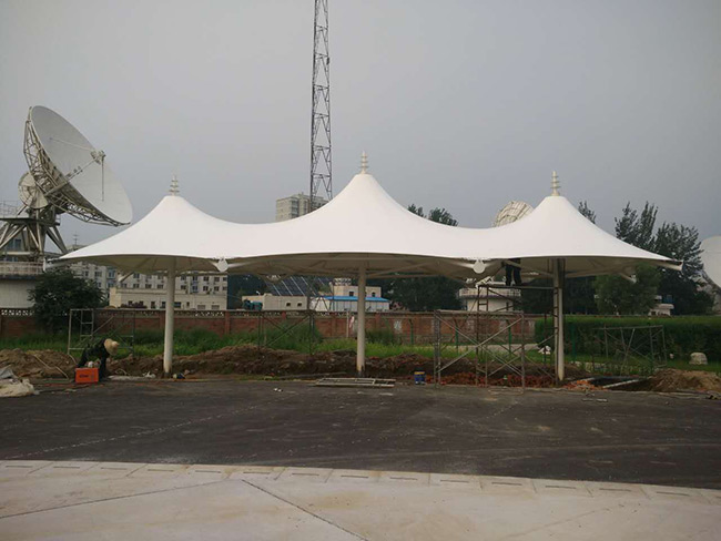 膜結構車棚充電樁